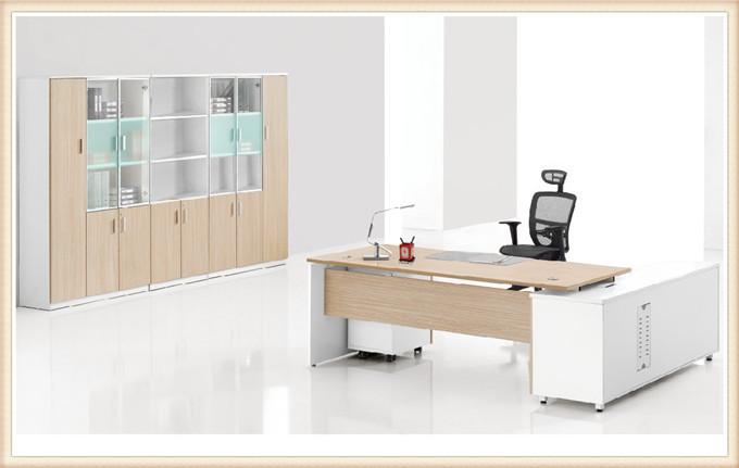 1.8米板式班臺(tái)廠家直銷(xiāo)